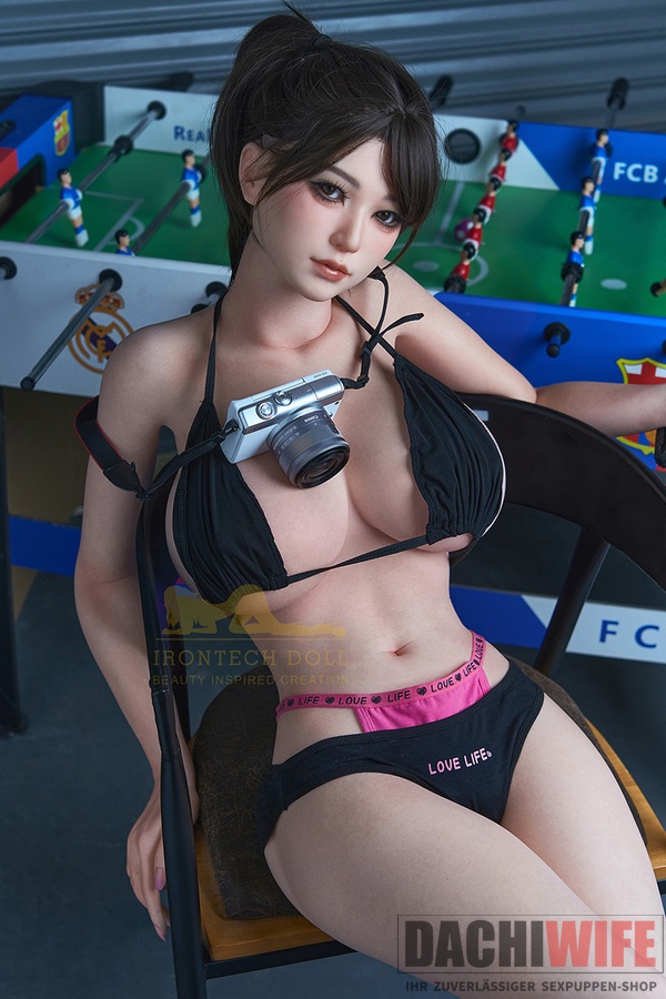 high tech sexpuppe